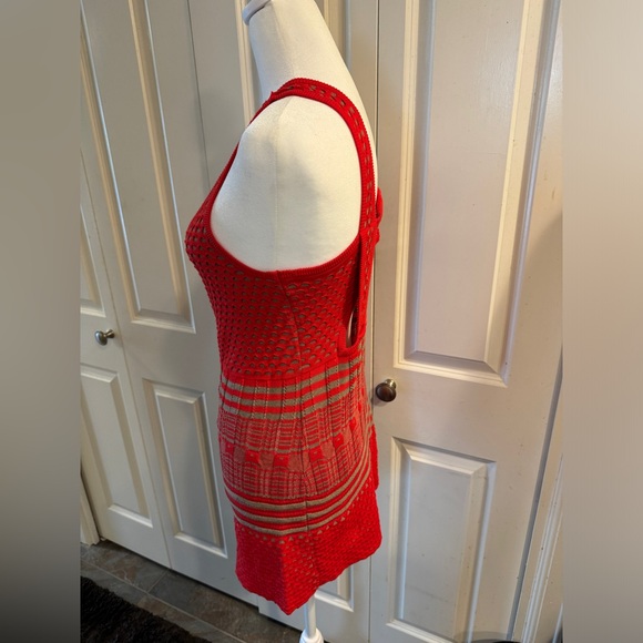 EUC… waffle knit red and nude sweater top. No tags but never worn. - Picture 5 of 5